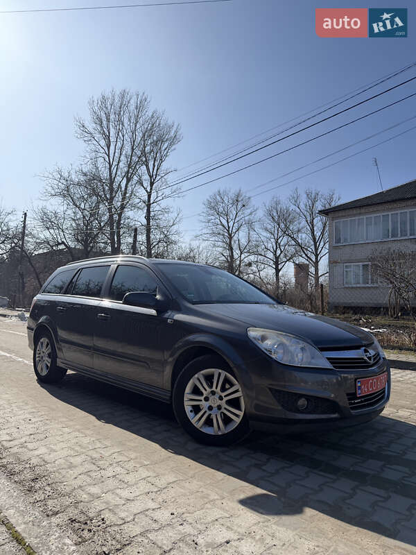 Opel Astra 2009