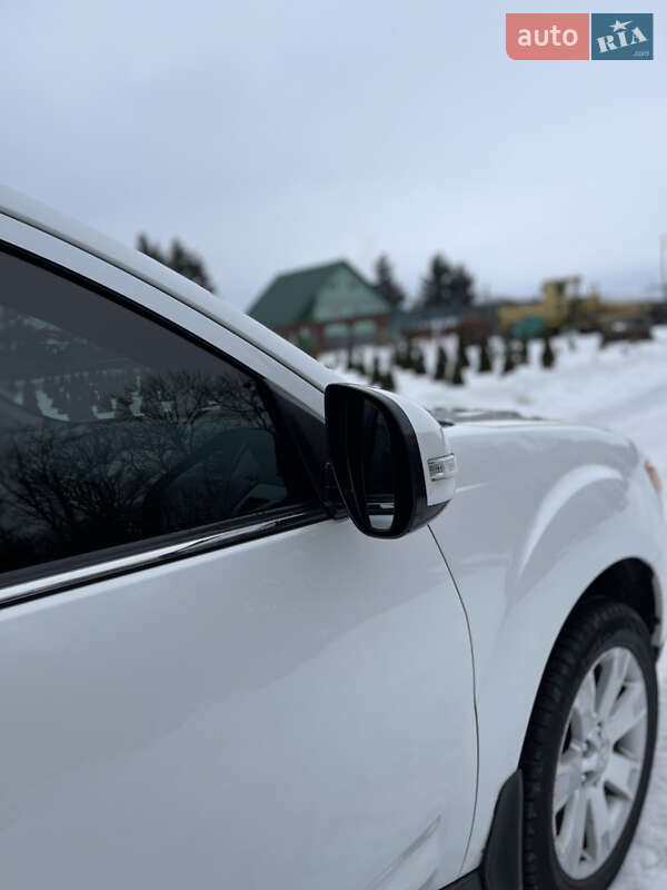 Mitsubishi Outlander 2011