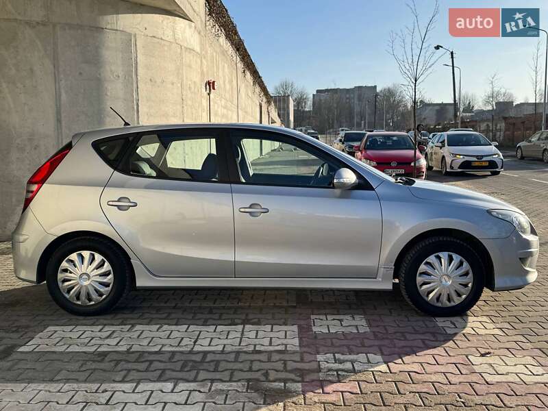 Hyundai i30 2010