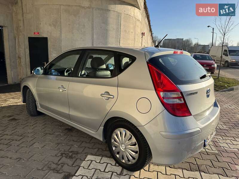 Hyundai i30 2010