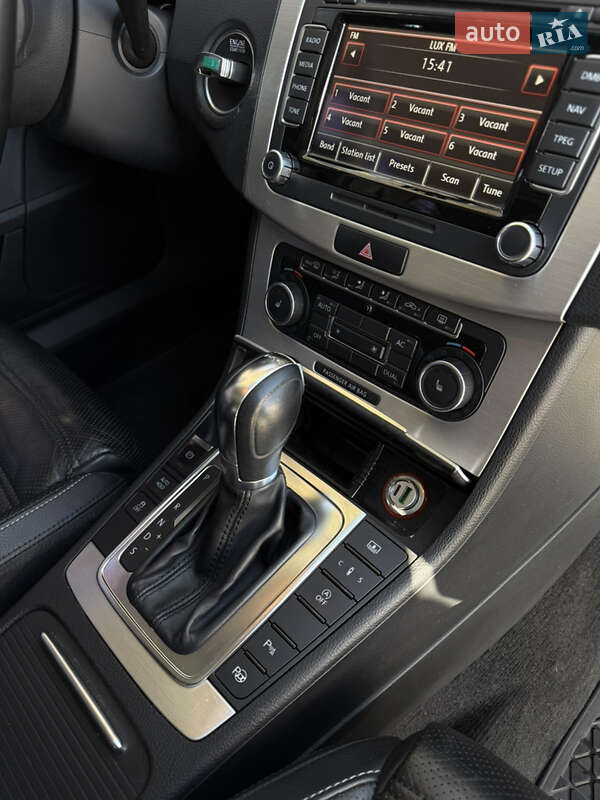 Volkswagen CC / Passat CC 2011