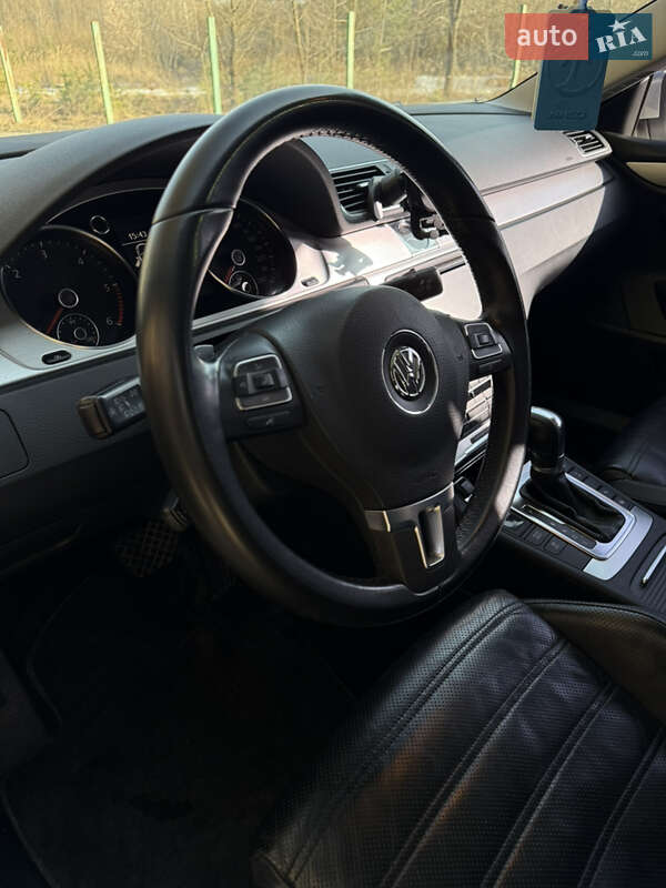 Volkswagen CC / Passat CC 2011