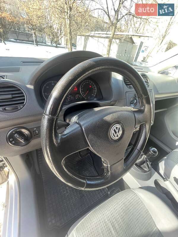 Volkswagen Caddy 2009