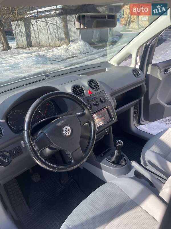 Volkswagen Caddy 2009