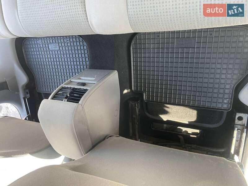 Volkswagen Caddy 2009