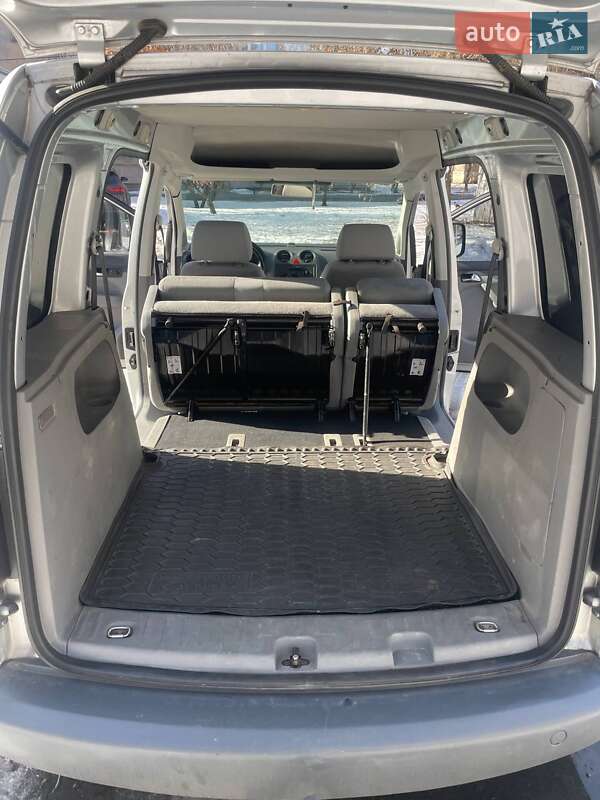 Volkswagen Caddy 2009