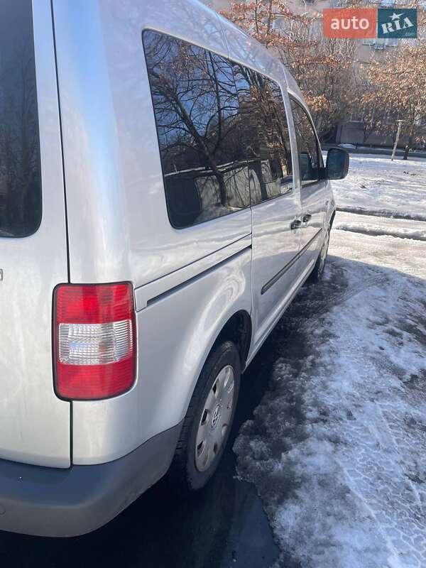 Volkswagen Caddy 2009