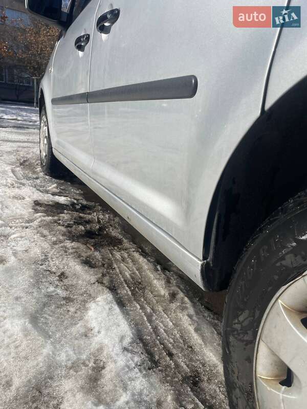 Volkswagen Caddy 2009