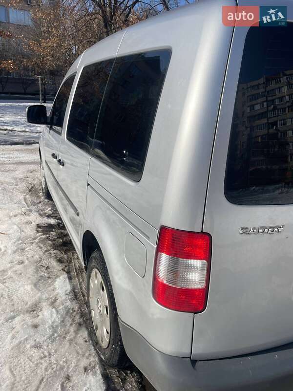 Volkswagen Caddy 2009