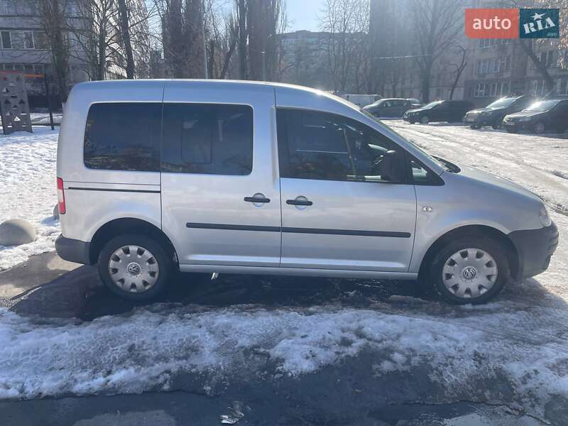 Volkswagen Caddy 2009