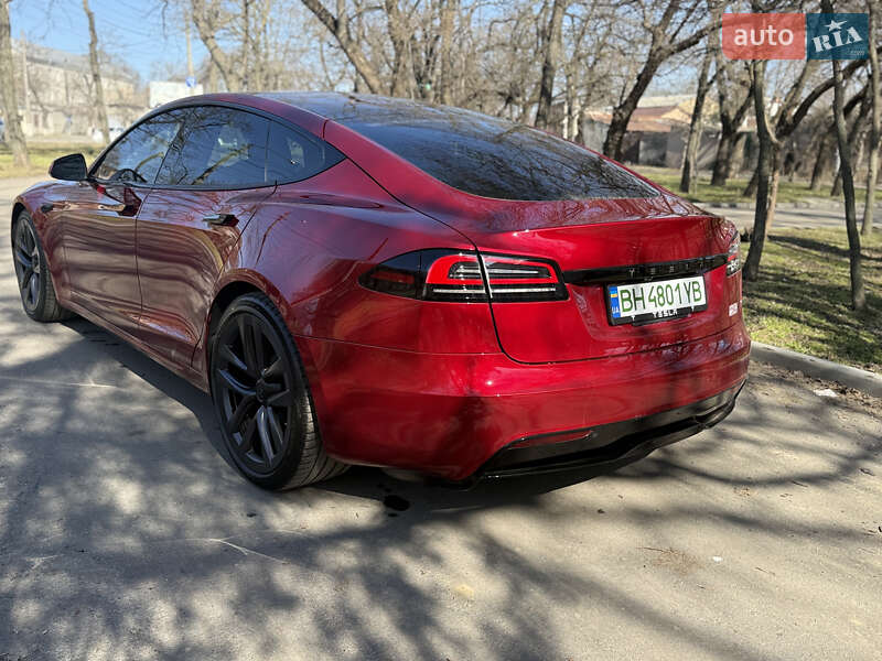 Tesla Model S 2024