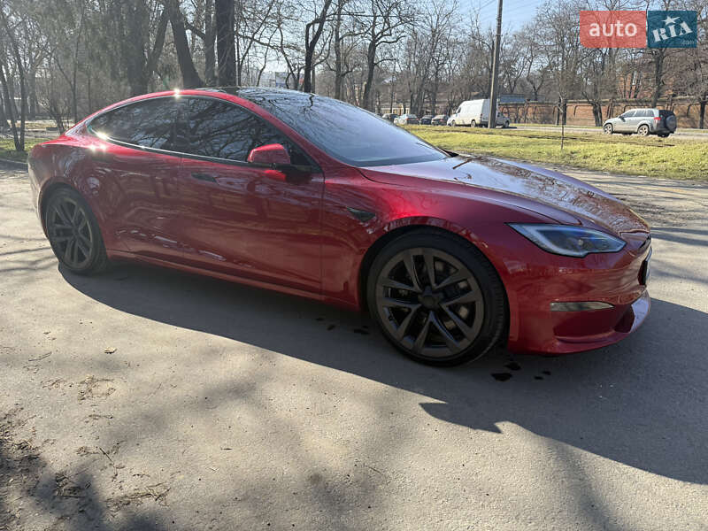 Tesla Model S 2024
