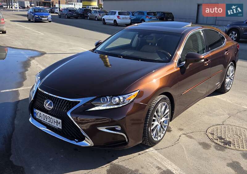Lexus-29