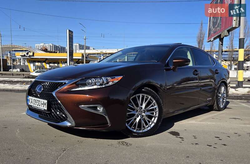 Lexus-47