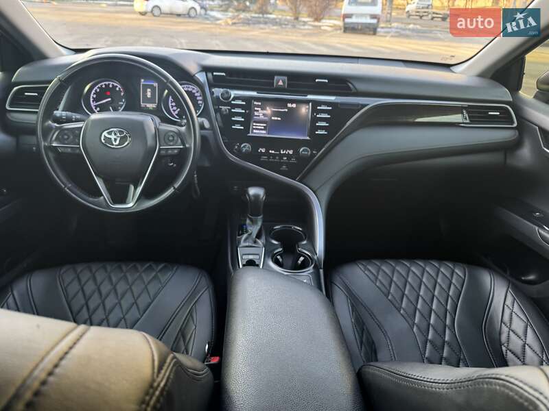 Toyota Camry 2020