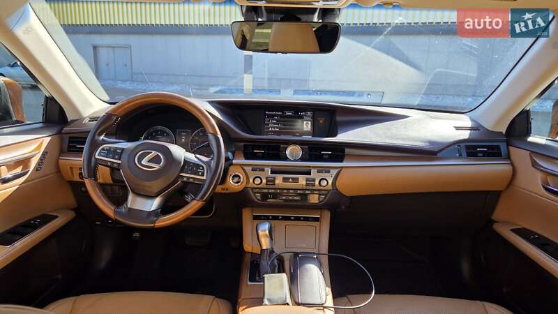 Lexus-20