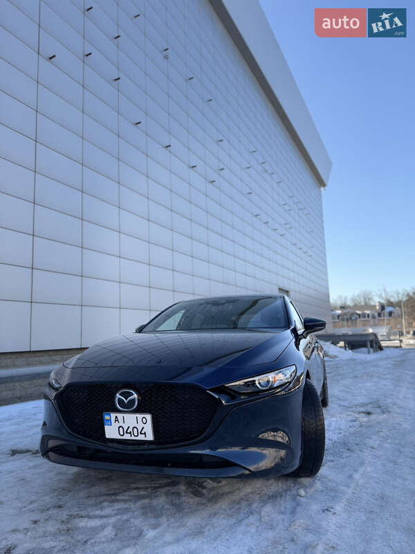 Mazda 3 2019