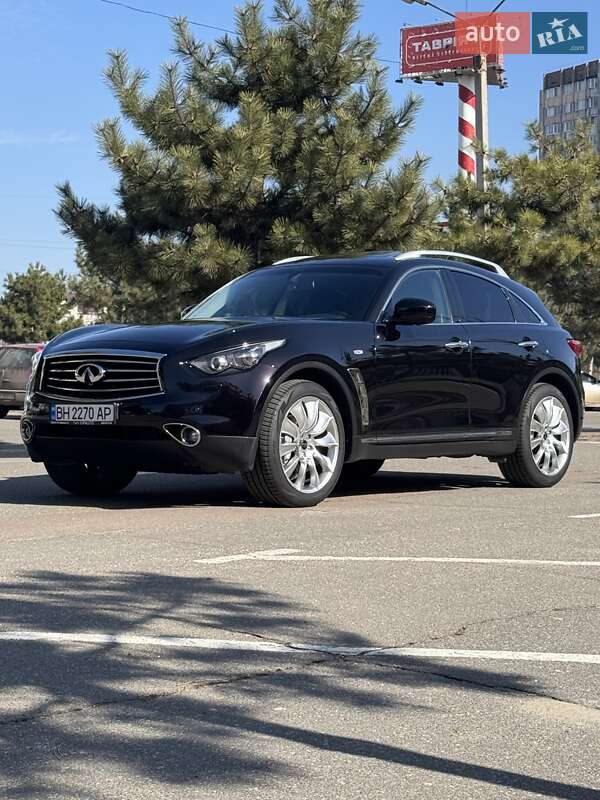 Infiniti-38