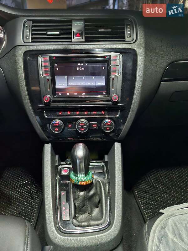 Volkswagen Jetta 2016