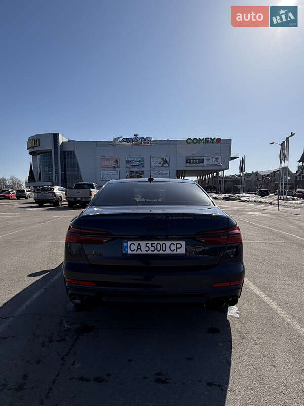 Audi-7