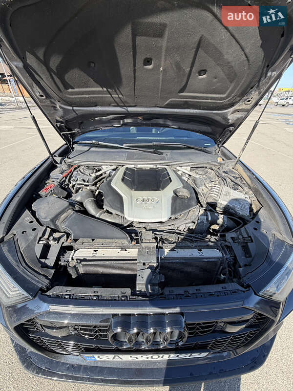 Audi-21