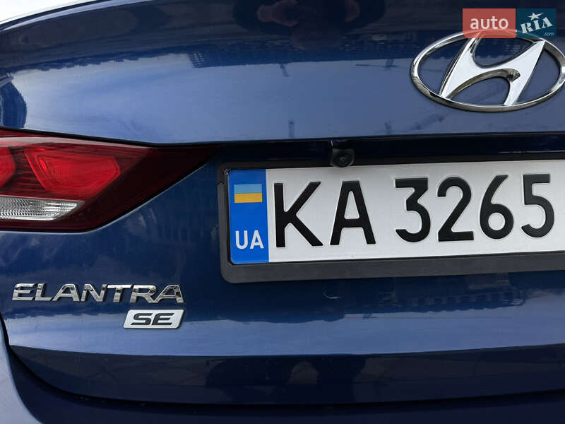 Hyundai Elantra 2018