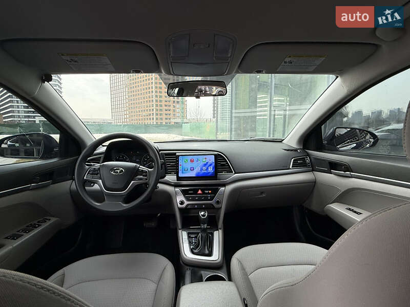 Hyundai Elantra 2018