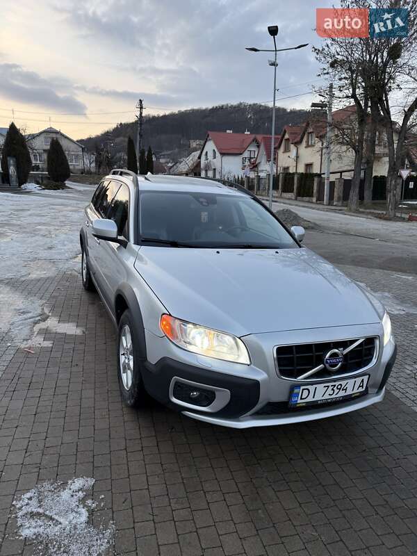 Volvo XC70 2011