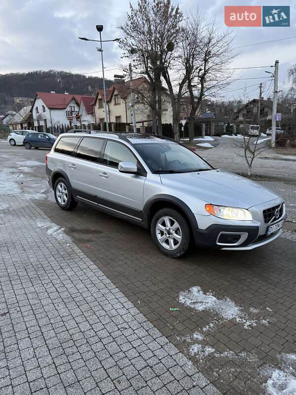 Volvo XC70 2011