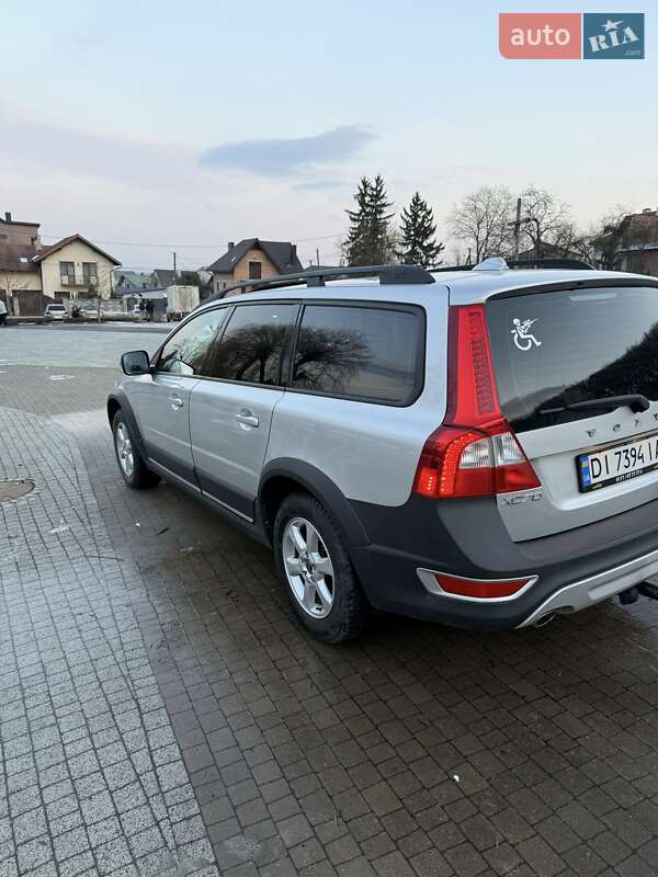 Volvo XC70 2011