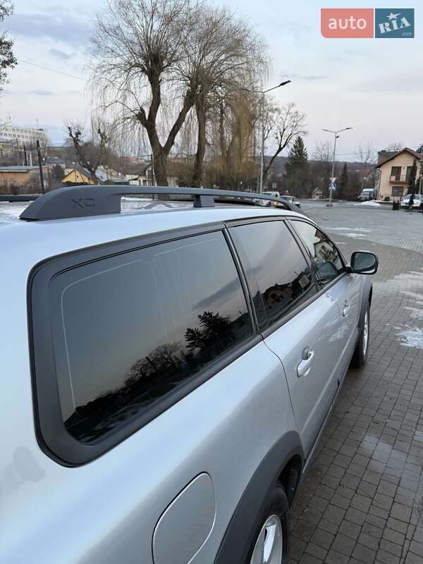 Volvo XC70 2011