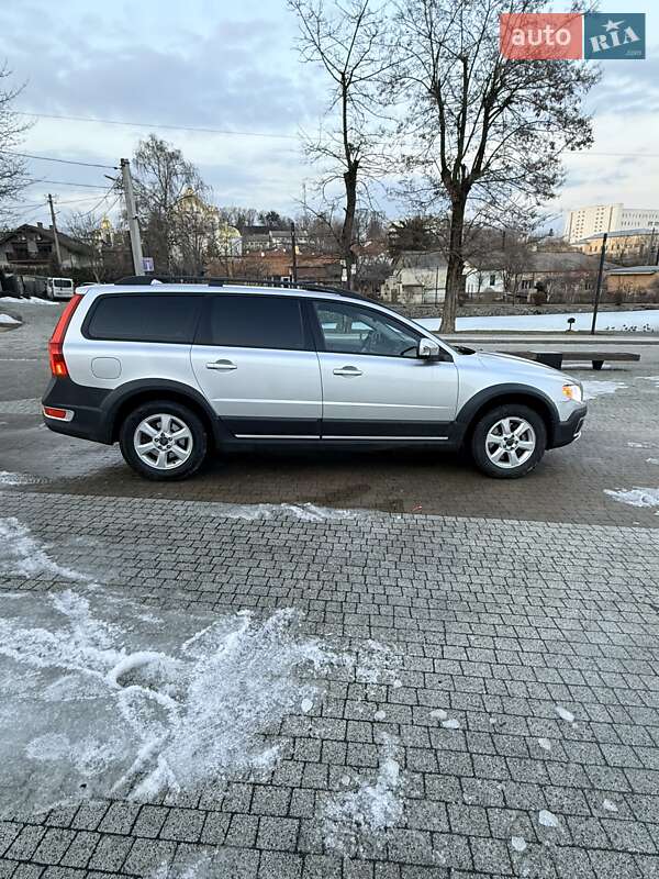 Volvo XC70 2011