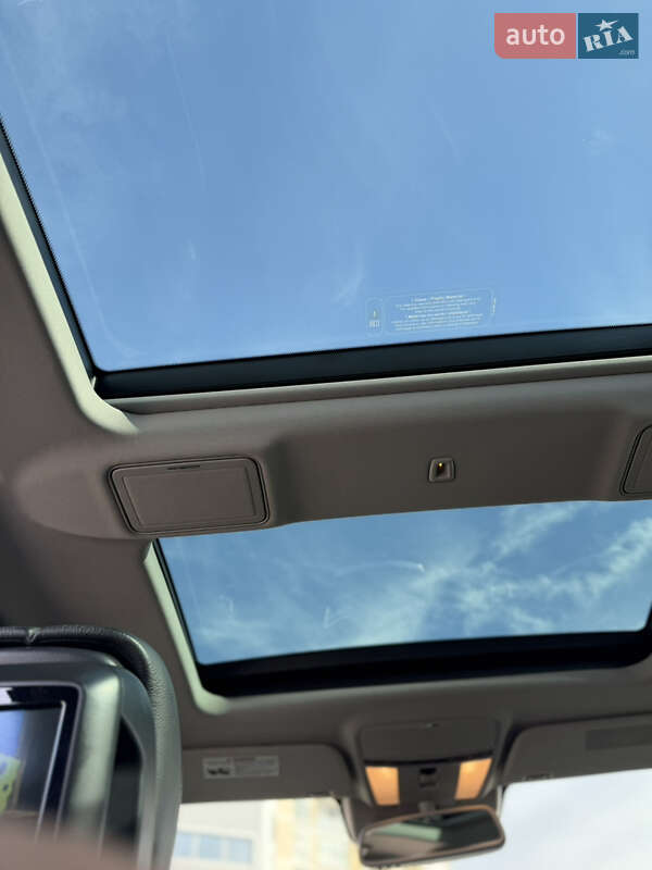 Mercedes-Benz S-Class 2010