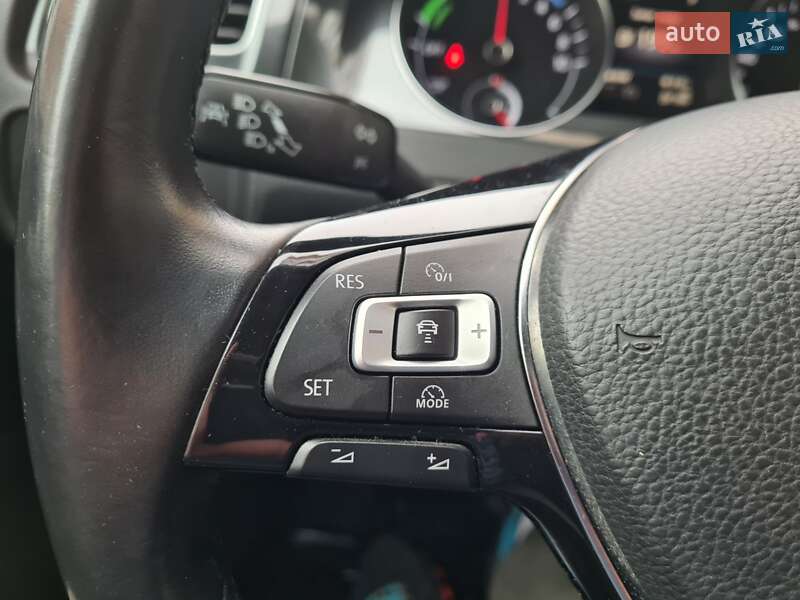 Volkswagen e-Golf 2018