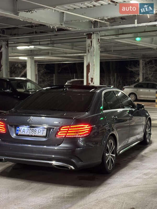 Mercedes-Benz-43