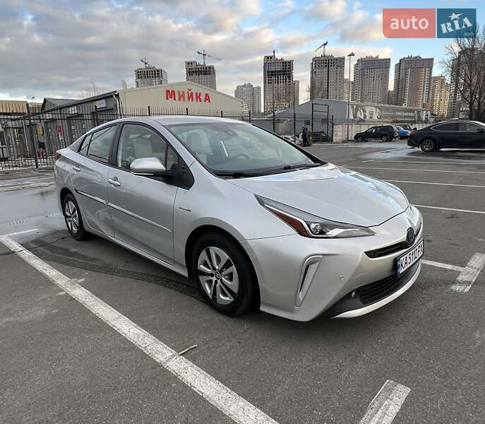 Toyota Prius 2021