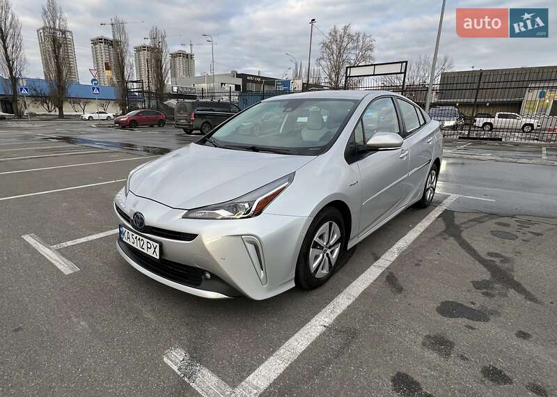 Toyota Prius 2021