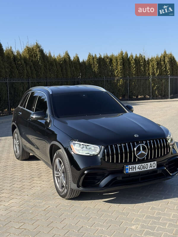 Mercedes-Benz GLC-Class 2021