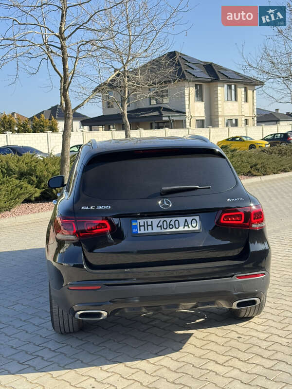 Mercedes-Benz GLC-Class 2021