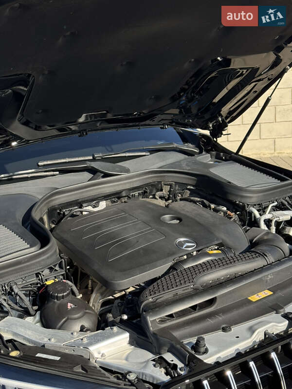 Mercedes-Benz GLC-Class 2021