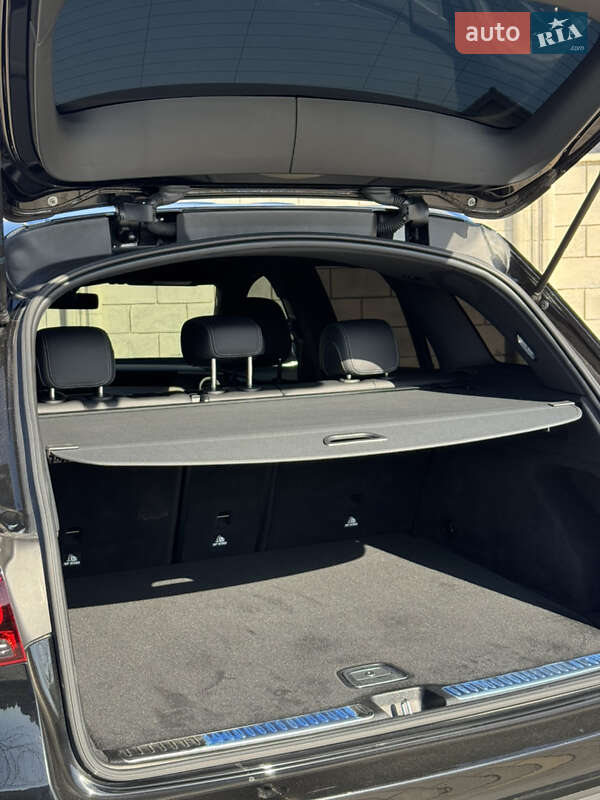 Mercedes-Benz GLC-Class 2021