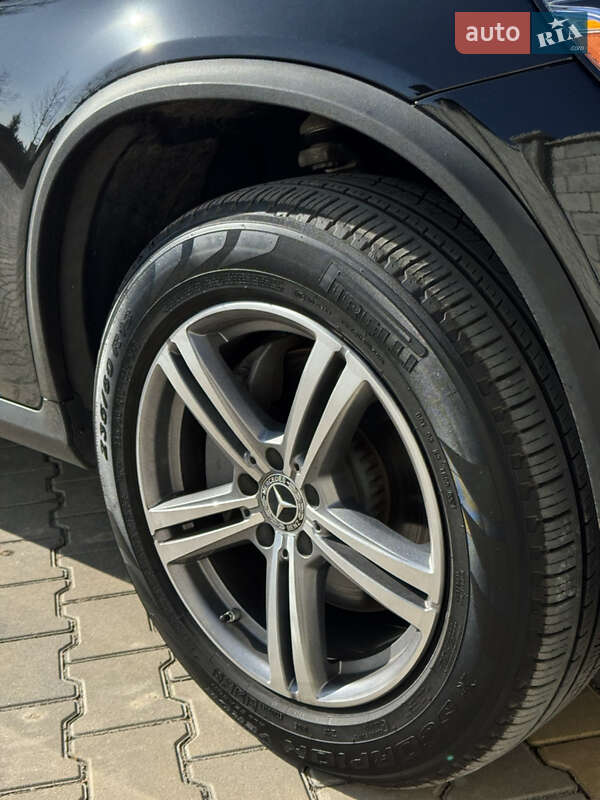 Mercedes-Benz GLC-Class 2021