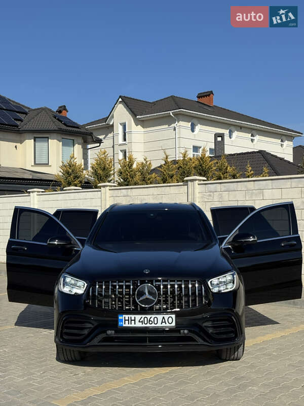 Mercedes-Benz GLC-Class 2021