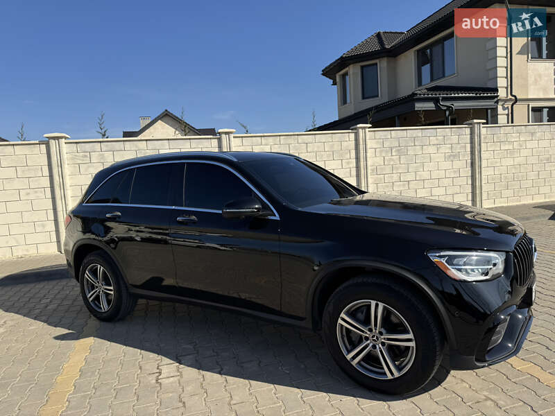 Mercedes-Benz GLC-Class 2021