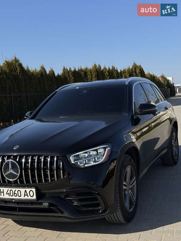 Mercedes-Benz GLC-Class 2021