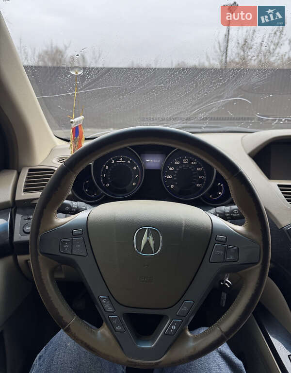 Acura-12