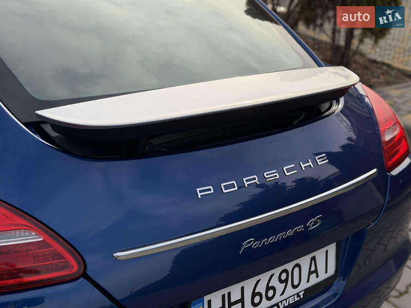 Porsche-49