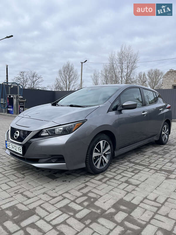 Nissan-4