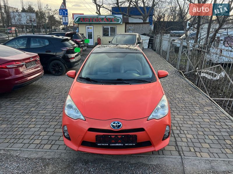 Toyota Prius C 2014