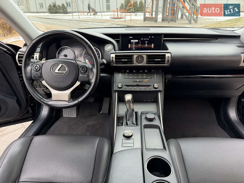 Lexus-20